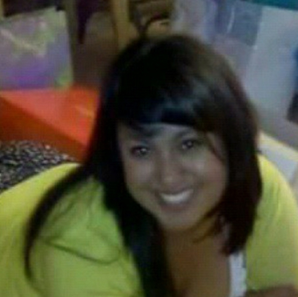 Meet your Posher, Iris